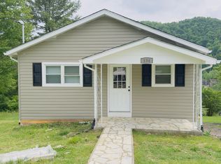 134 Hilltop St, Bristol, TN 37620