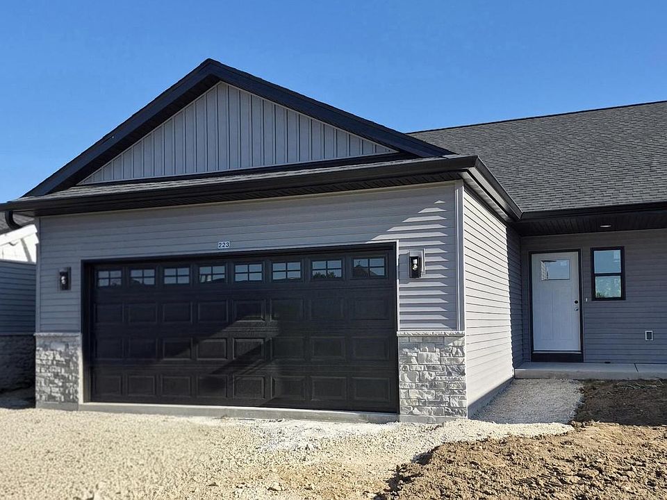 1st image of 223 E Sheboygan STREET