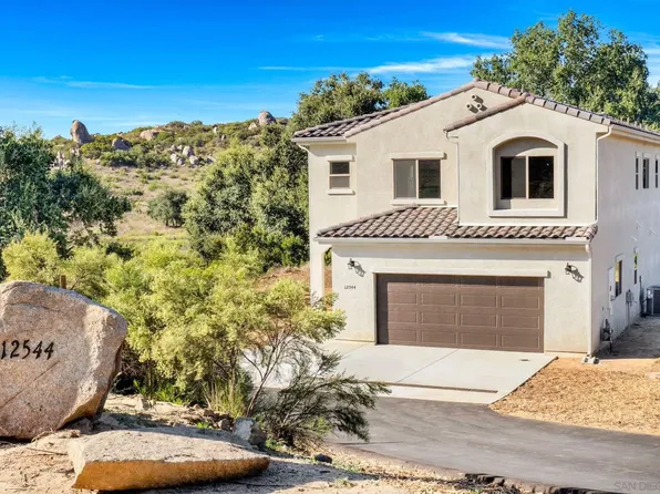 12544 Via Vigneto, Lakeside, CA 92040
