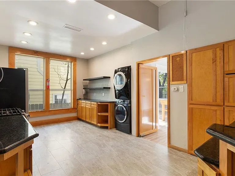 3210 Hampton Rd #B-C-A — Photo 8