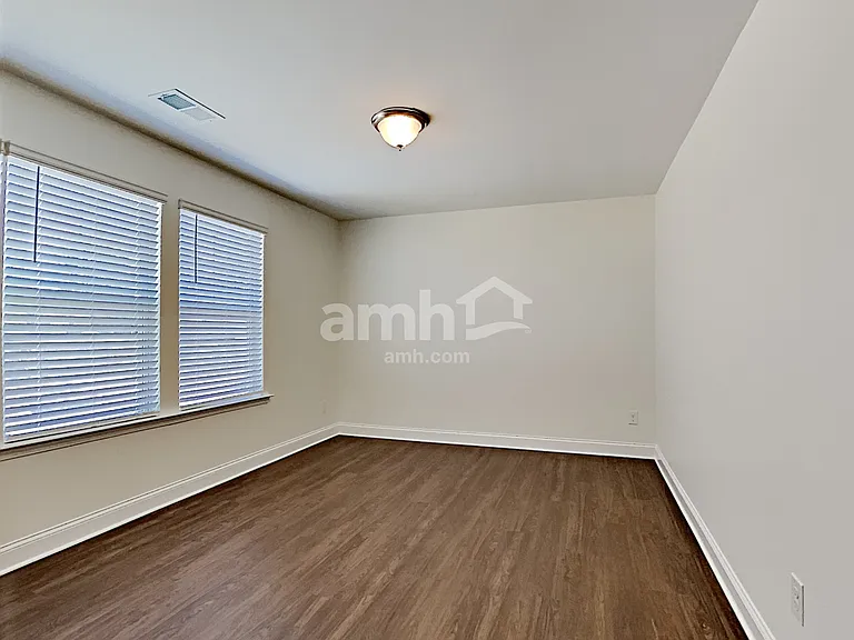 130 Hamilton Park Dr — Photo 19