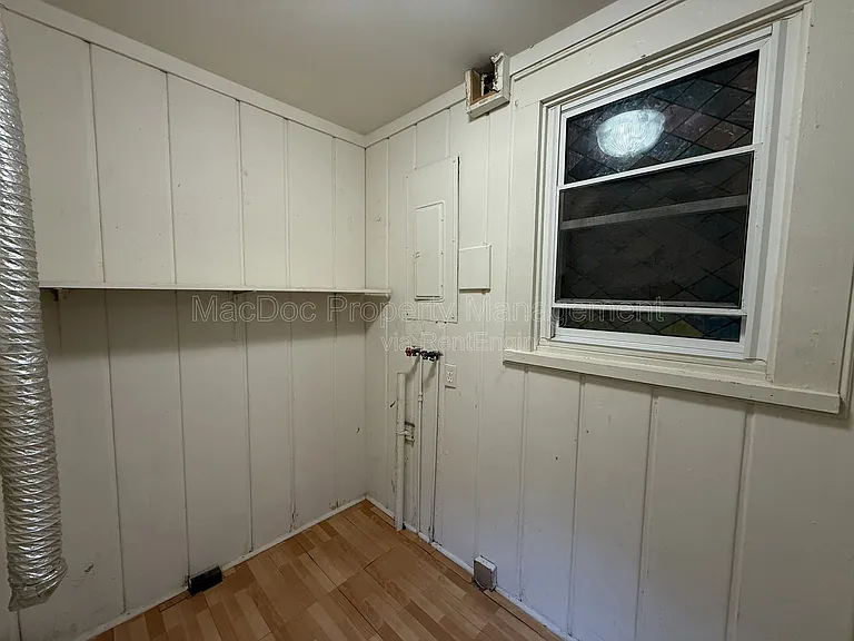 503 Pratt St — Photo 14