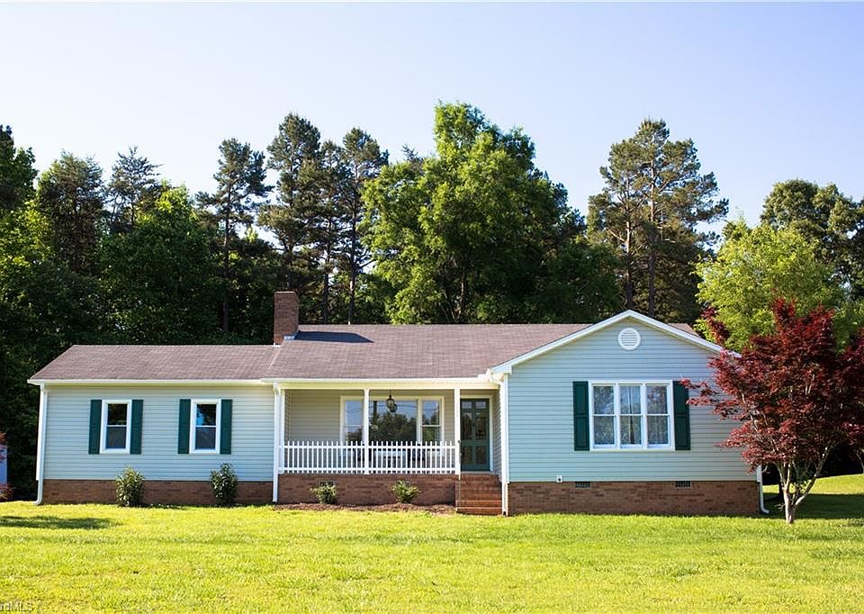 1st image of 205 Herronwood Dr