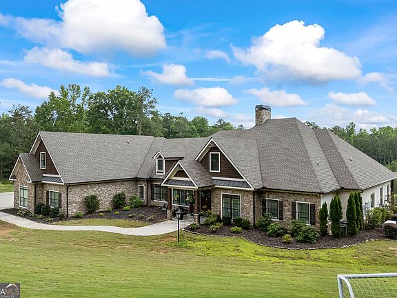 3rd image of 206 Highgrove Estates Dr