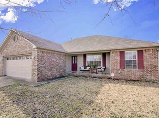 12 Hummingbird Dr, Vilonia, AR 72173