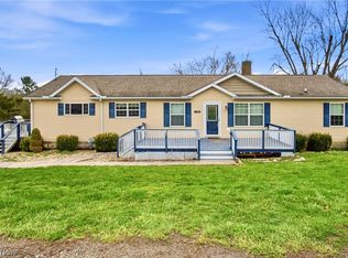 960 3rd St, Philo, OH 43771