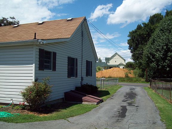 Driveway/Basement entrance
