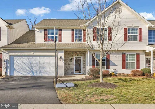 54 Colin Ct Photo 1