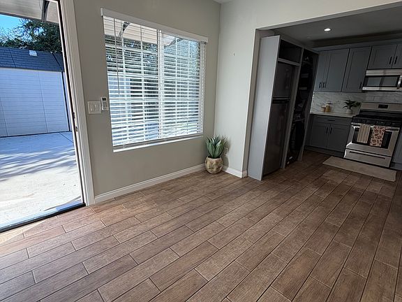 4th image of 2269 El Sol Ave