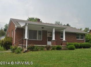 45 Clearview Dr, Christiansburg, VA 24073