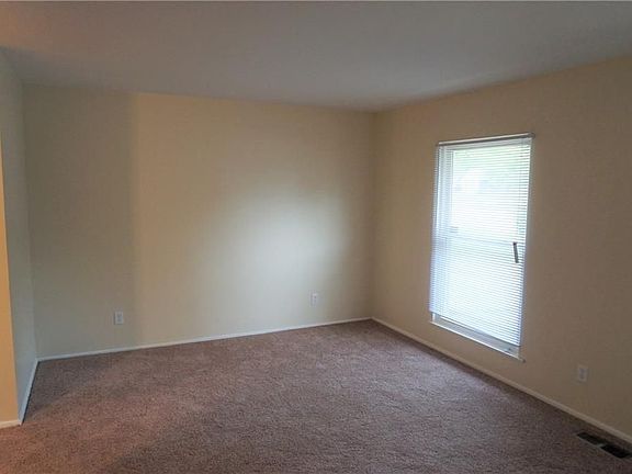 2nd image of 4113 Diller Dr