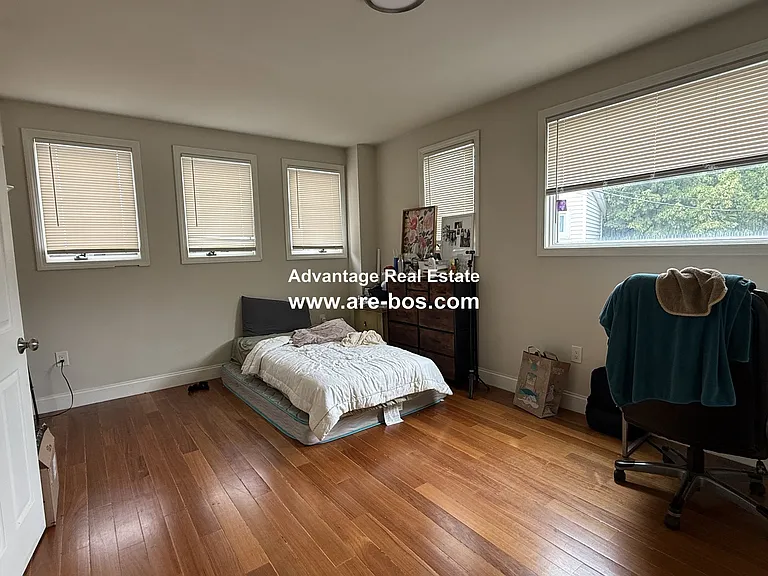260 Salem St #1 — Photo 19