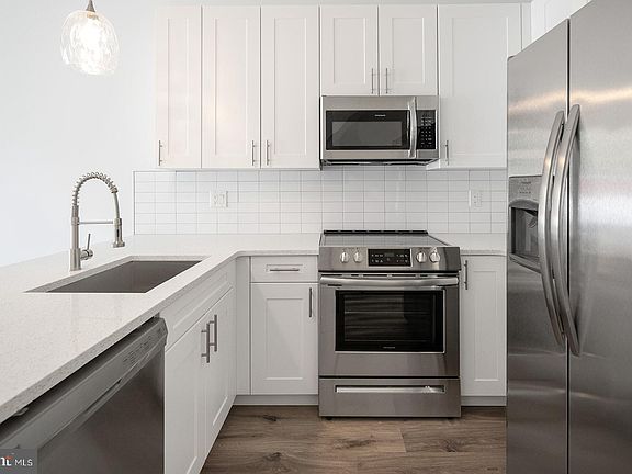 3rd image of 2032 E Susquehanna Ave #A