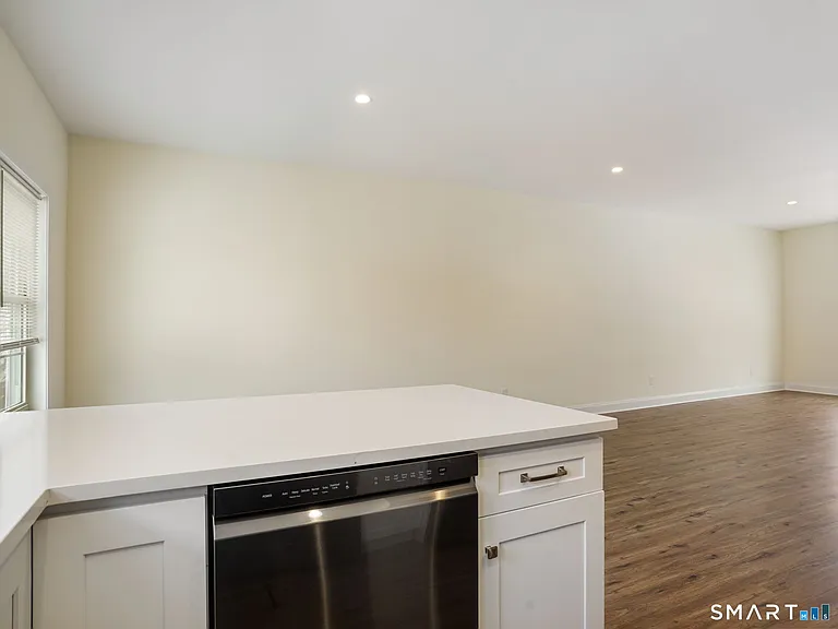 2 Beacon Sq #5 — Photo 9