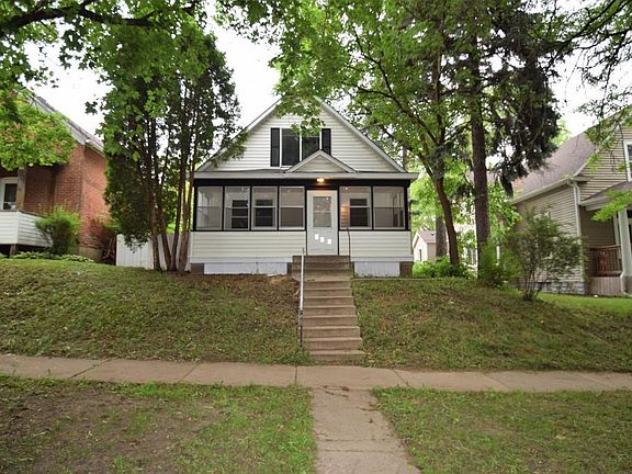 3rd image of 727 Jessamine Ave E