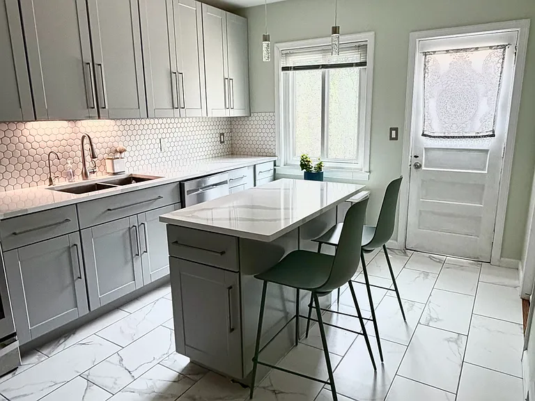 214 Norwood Ave — Photo 4