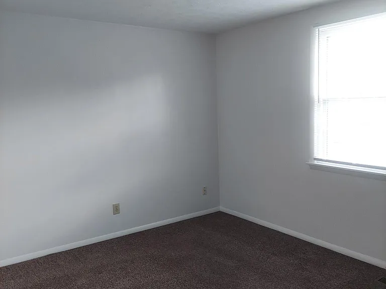 1602 Sulphur Springs Rd — Photo 16