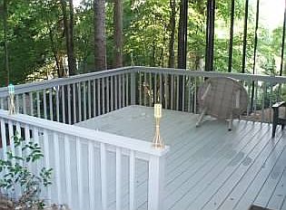 Basement private Deck