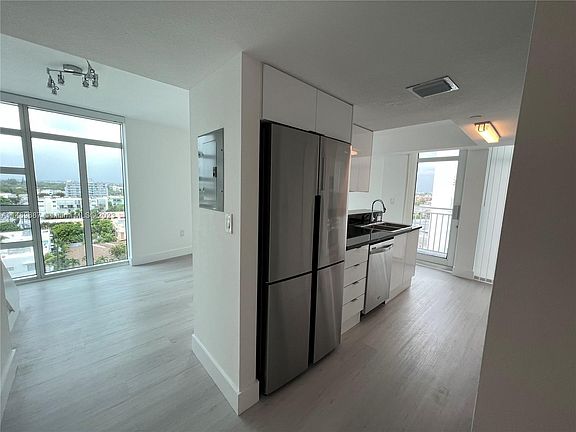 4th image of 7600 Collins Ave APT 1001