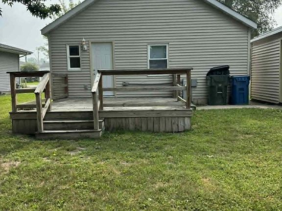 3rd image of 2114 Grand Ave