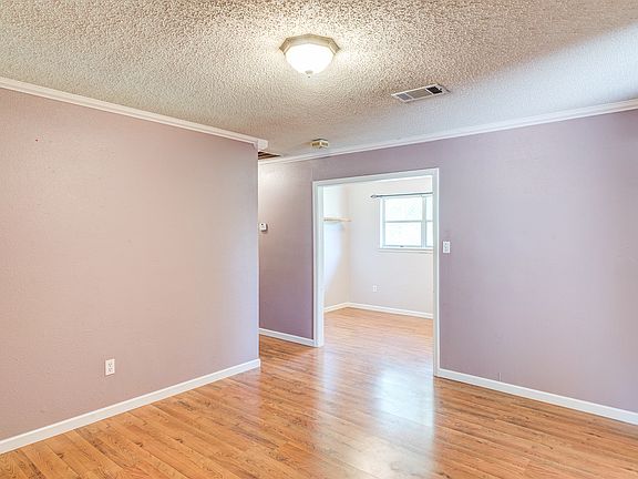5th image of 24190 Millican Dr