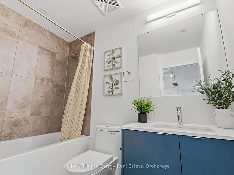 1614 Charles St #522 — Photo 16