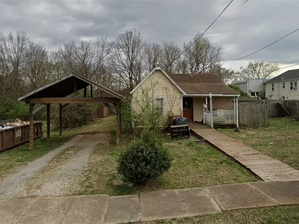 123 E Cleburn St, Fayetteville, AR 72701