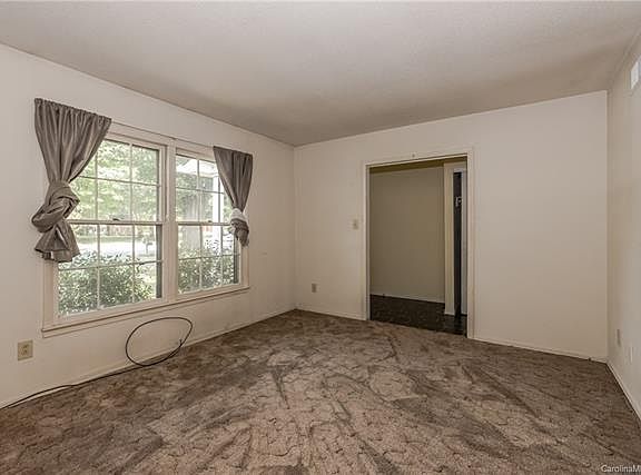 5th image of 6618 Dwightware Blvd