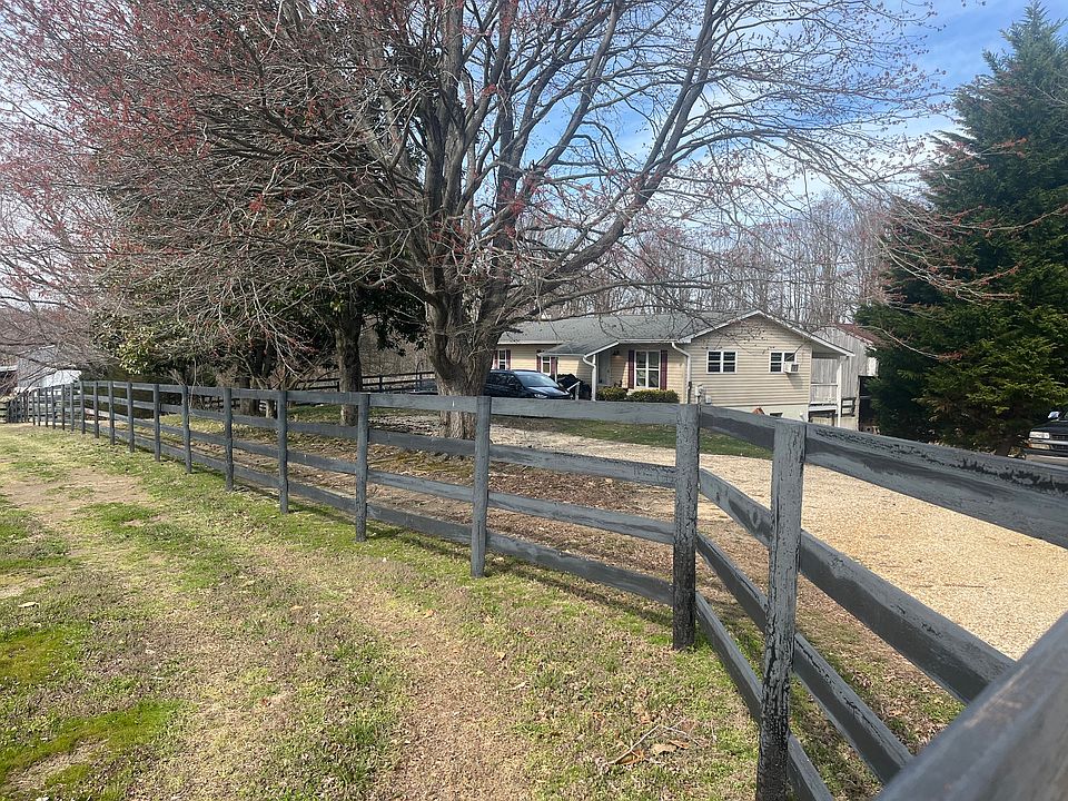 1st image of 8610 Mackall Rd