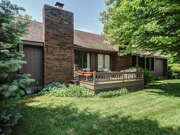 3rd image of 777 Brook Village Dr