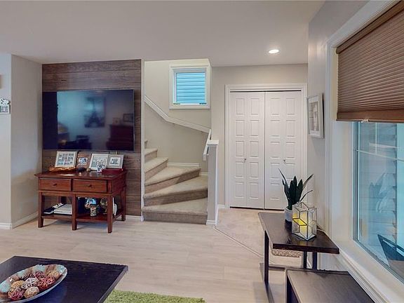 2nd image of 5604 Prefontaine Ave
