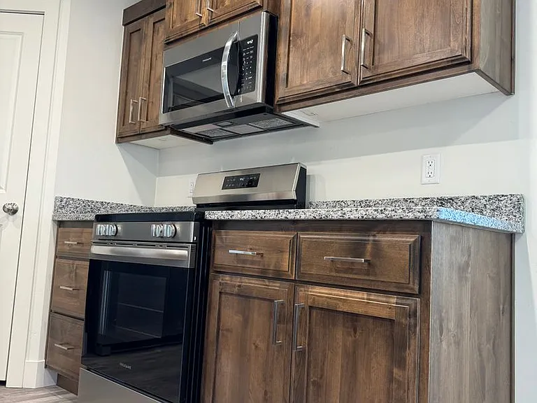 238 Ella Ln — Photo 2