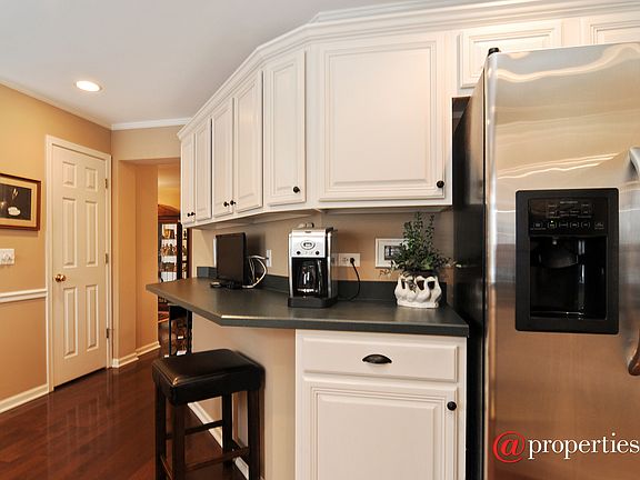 Kitchen / Breakfast Room