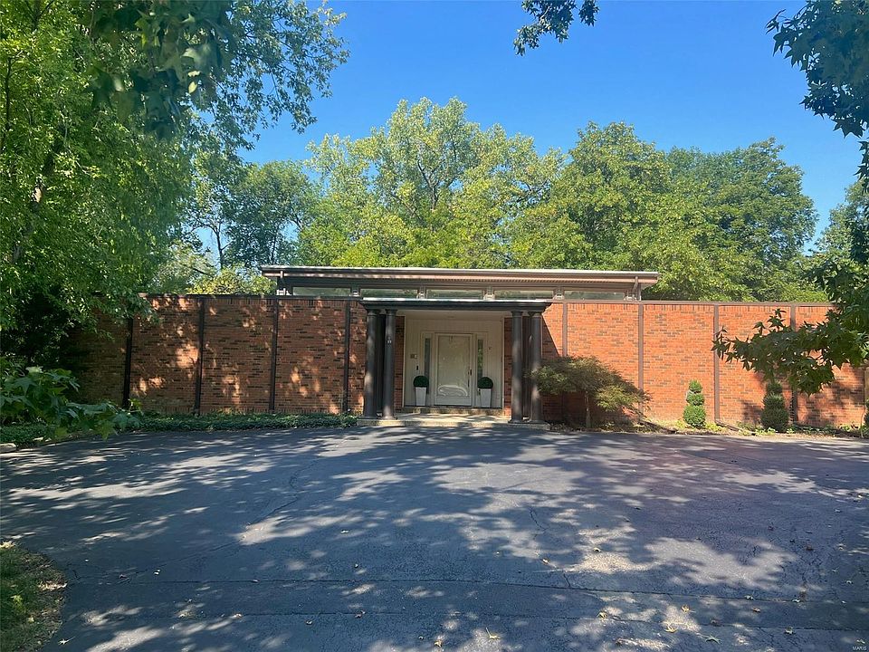1st image of 37 W White Bridge Ln