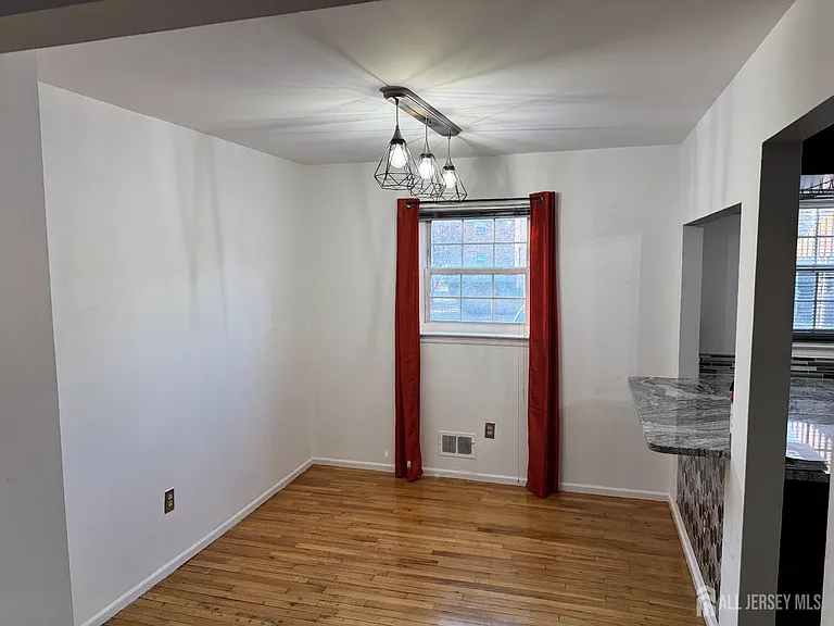 6501 Avenue C — Photo 8