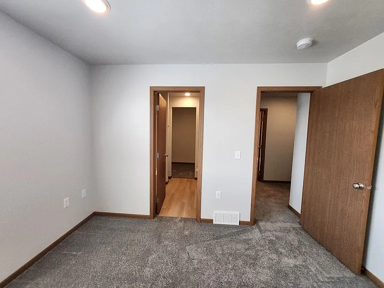 Sundance Ridge / Radiant Place — Photo 14