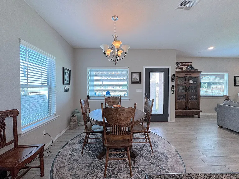 7805 Enchanted View Dr — Photo 12