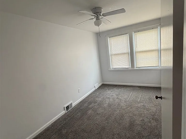 808 Cleveland Dr #LOWER — Photo 4