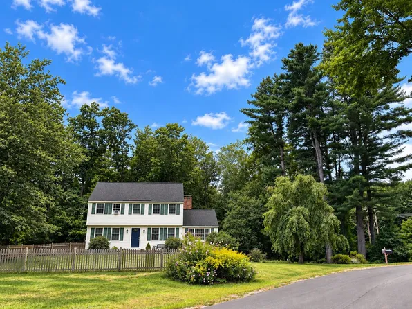 2 Holt Rd, Amherst, NH 03031