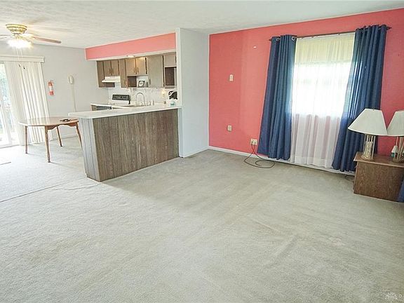 4th image of 1836 Superior Ave #1838