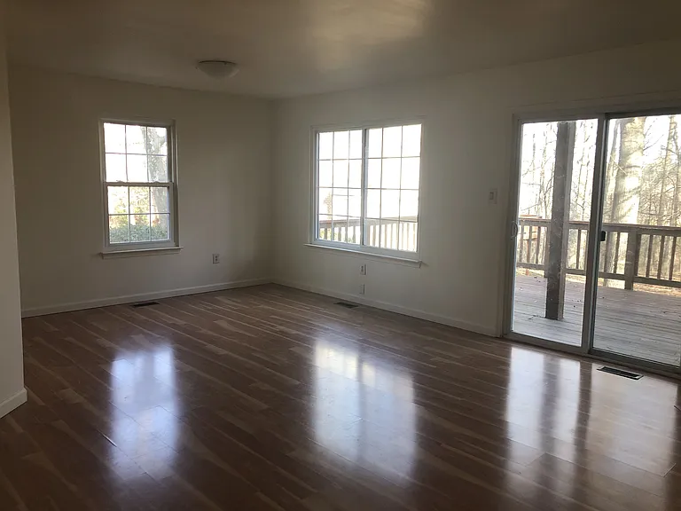 1617 Tanyard Hill Rd — Photo 9