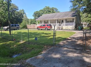 8026 Royal Oak Rd, Bay Saint Louis, MS 39520