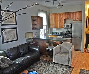 Rented by R New York