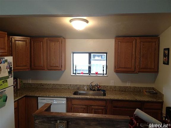 3rd image of 1704 Virginia Ave