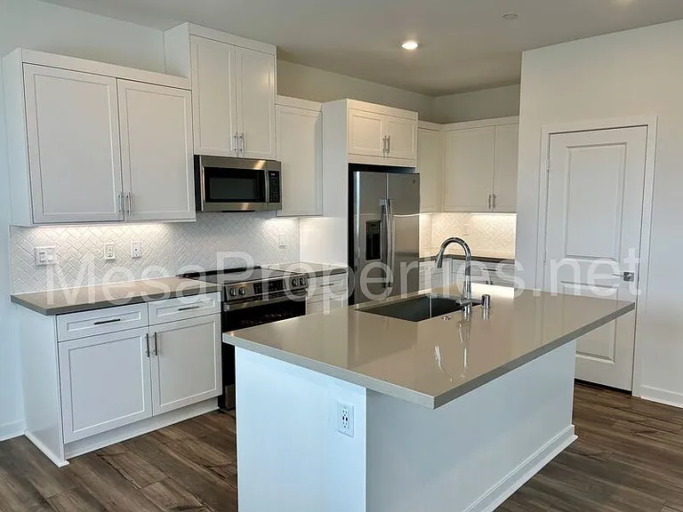 5929 Rockport Rd — Photo 7
