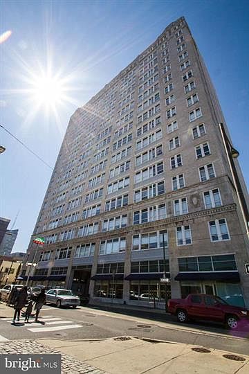 1st image of 1100 Vine St APT 405
