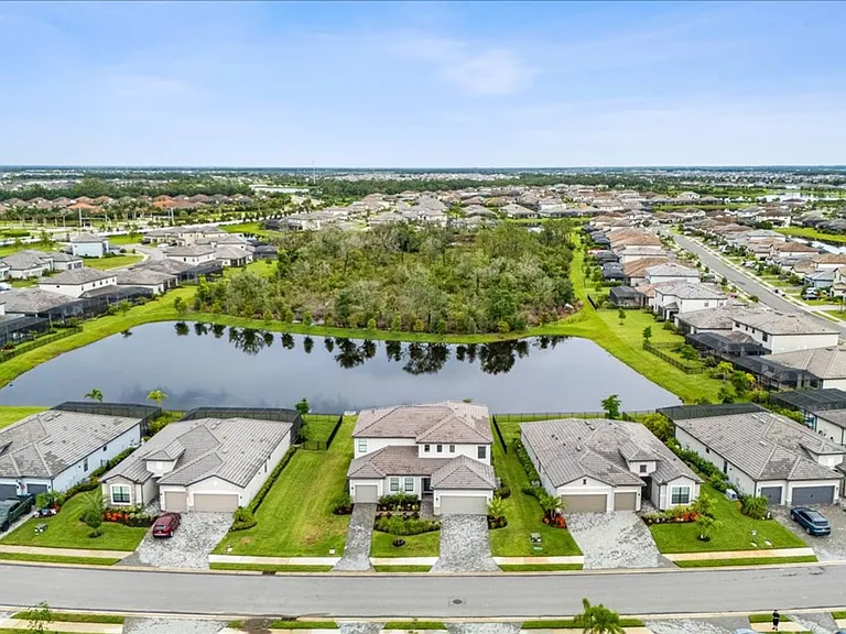 4873 Seafoam Trl — Photo 4
