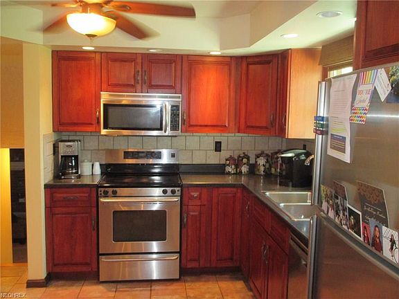2nd image of 697 Sanderson Ave
