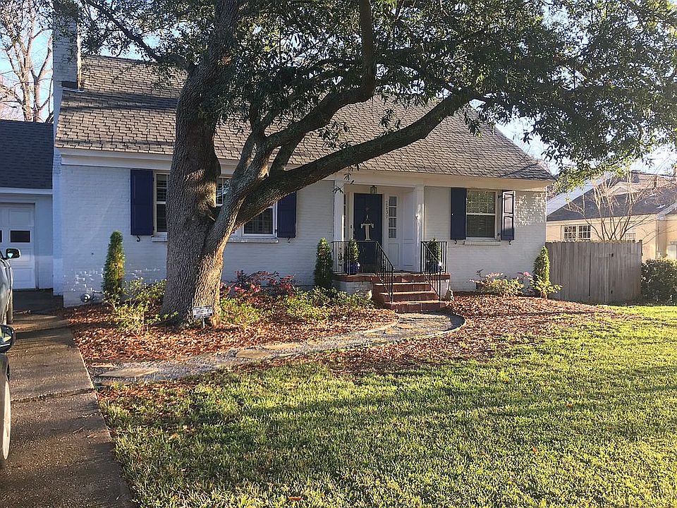 1st image of 2239 Country Club Dr