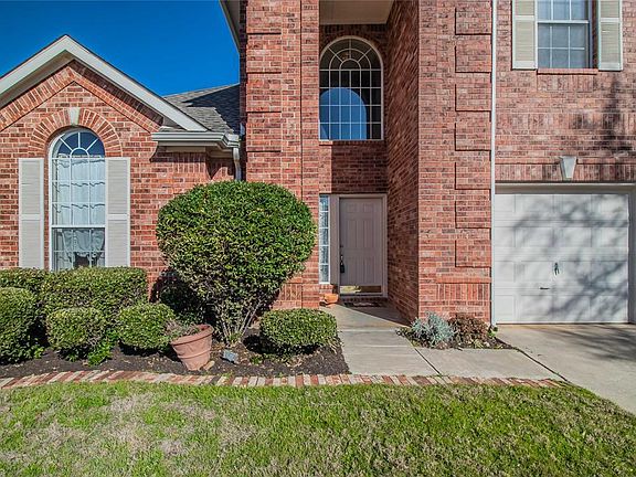 3rd image of 3505 Villanova Dr